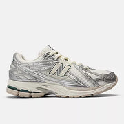 SILVER METALLIC con SEA SALT e New Spruce